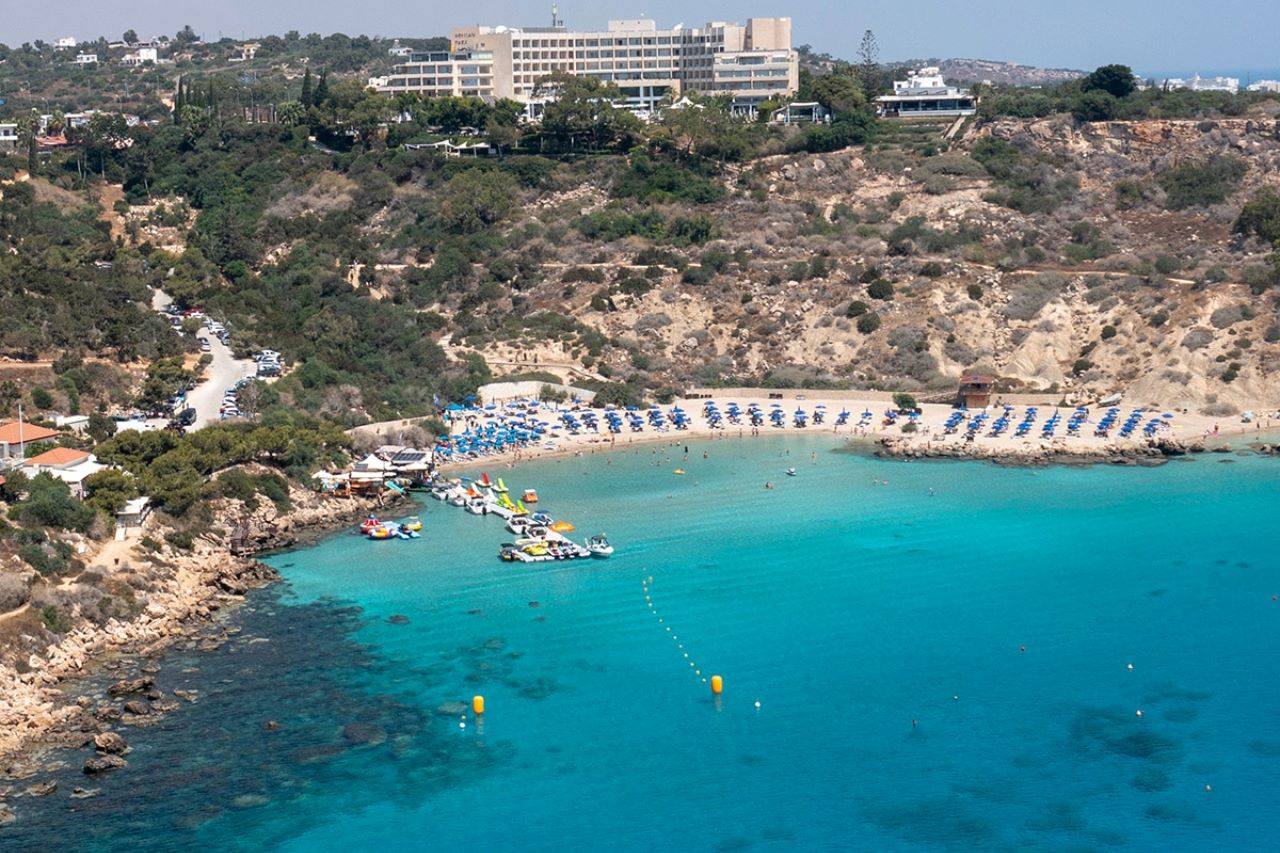 Konnos Bay